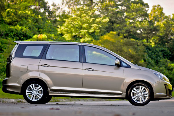 Review Spesifikasi Proton Exora