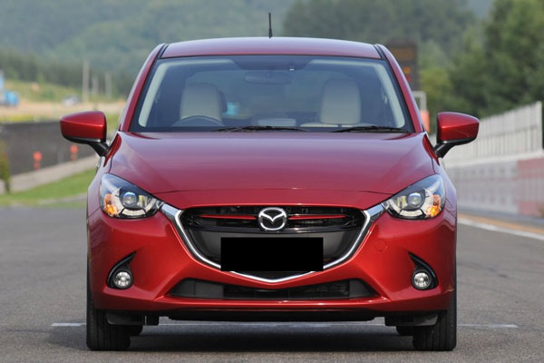 Review Spesifikasi Mazda 2 Gen 2 SkyActiv