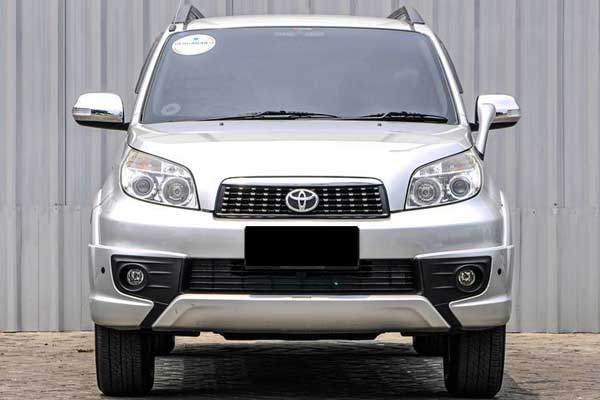 Review, Spesifikasi, Kelebihan dan Kekurangan Toyota Rush Gen 1
