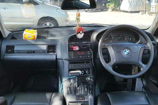 Review, Spesifikasi, Kelebihan dan Kekurangan BMW E36 Seri-3 92-98