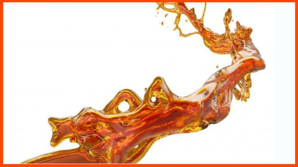 minyak hitam mineral membantu menyesuaikan enjin motosikal baharu