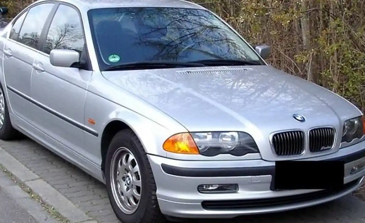 BMW 318i E46