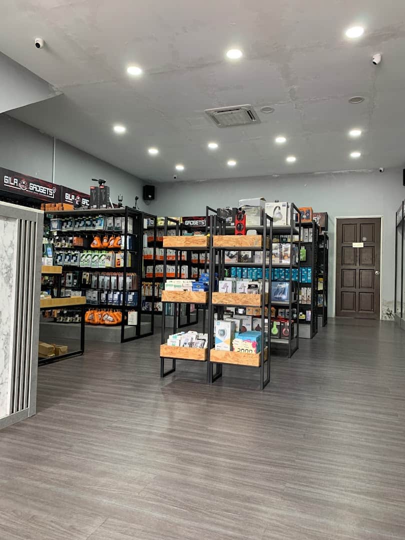 Gila Gadgets Shah Alam - iPhone and Smartphone Repair Face To Face Kedai Iphone Selangor
