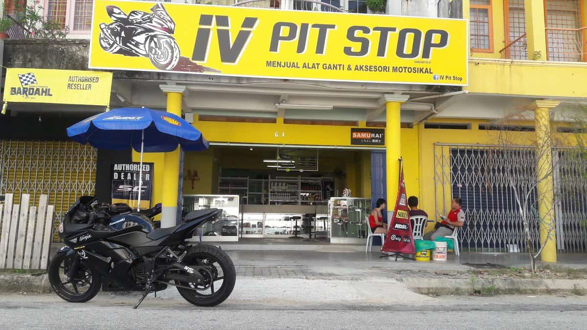 IV Pit Stop Bike Centre And Accessories Kedai Helmet Pahang