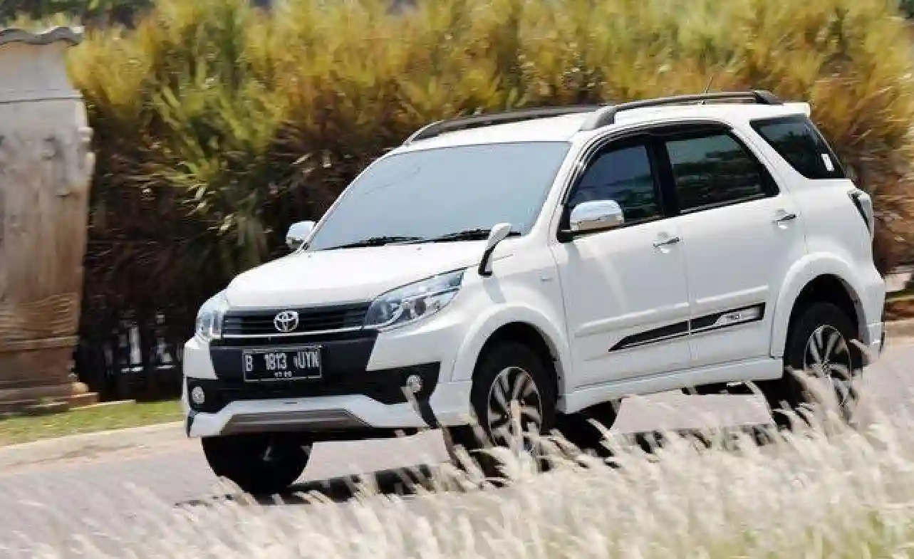 Apa Fungsi Tombol Security pada Mobil Rush