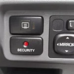 Fungsi Tombol Security pada Mobil Avanza