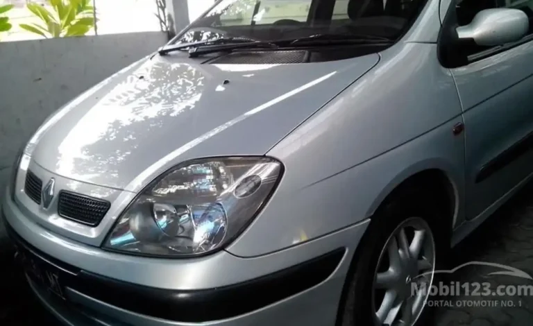 Kelebihan dan Kekurangan Mobil Renault Scenic 2003