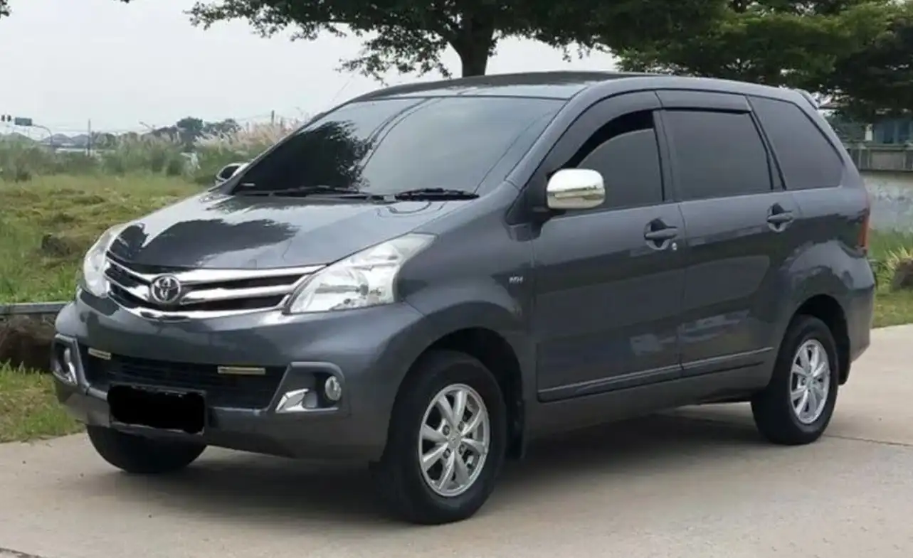 Tombol Security pada Mobil Avanza