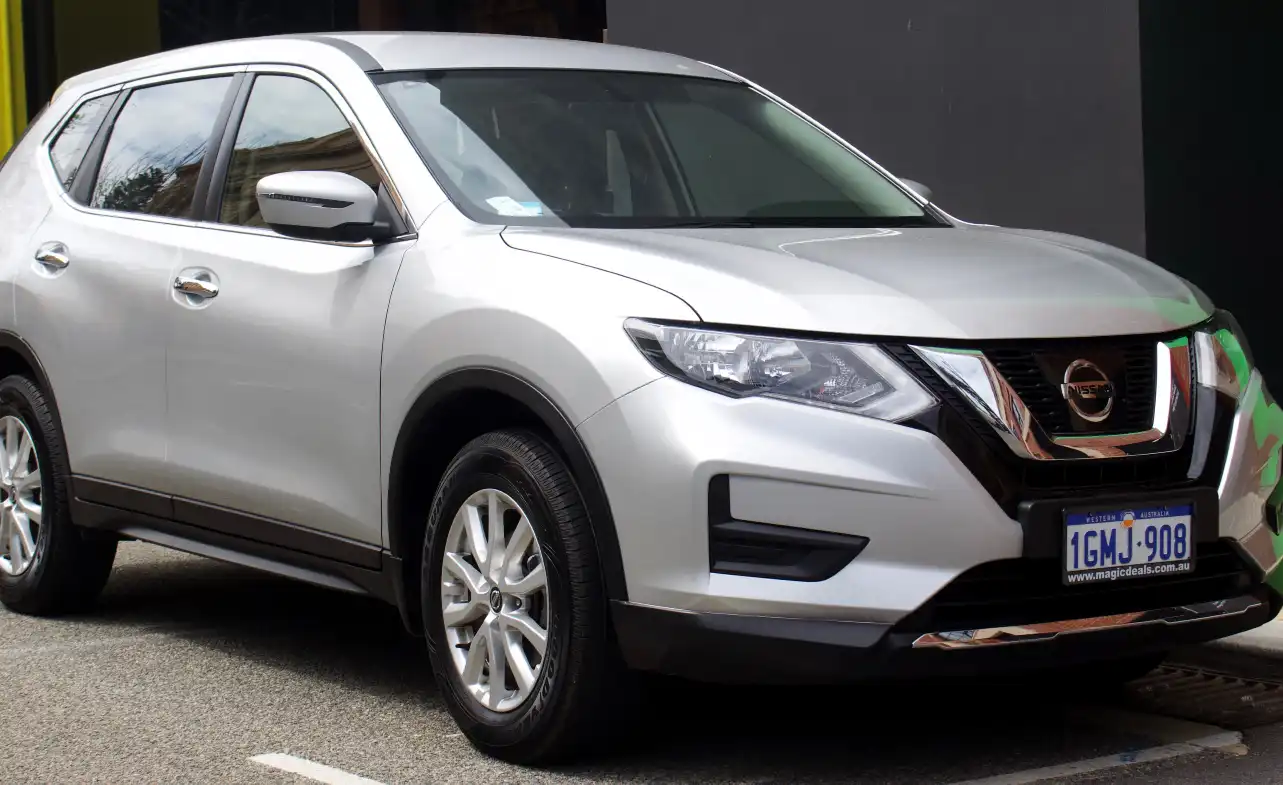 kelebihan dan kekurangan nissan x trail​
