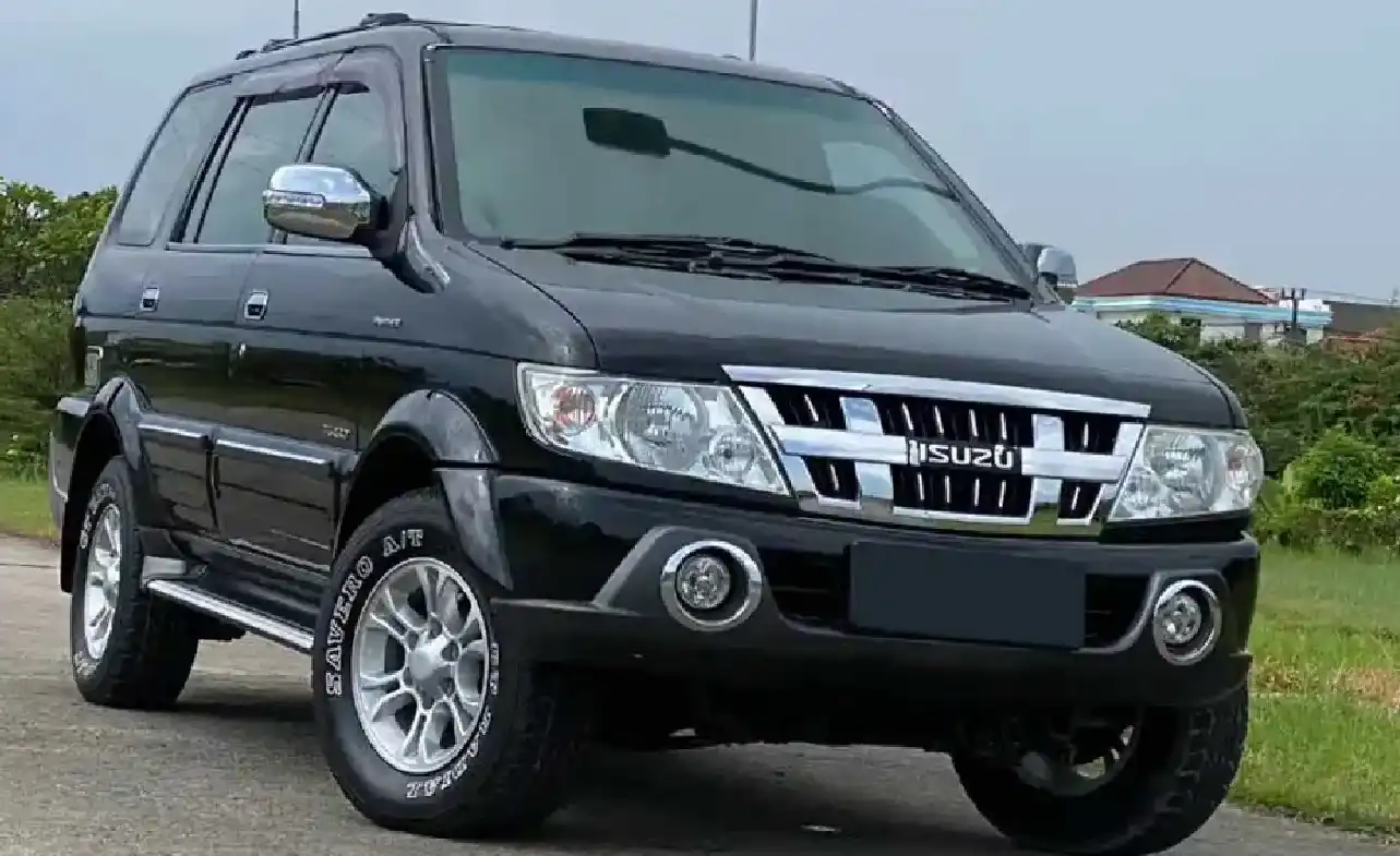 Sejarah Isuzu Panther di Indonesia